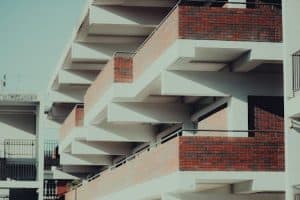 Circular Economy in Real Estate: Recycling Materials for Sustainable Builds