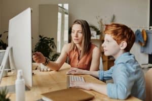 OECD’s 2025 Outlook: How Politics and Tech Reshape Schools