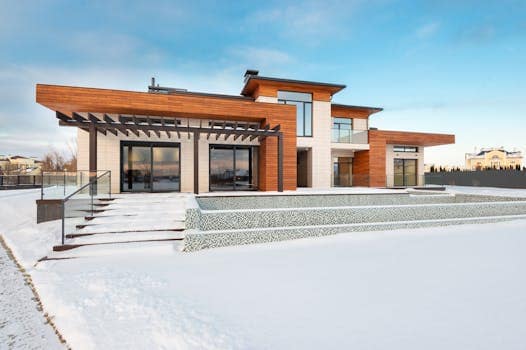 Crowdfunding Platforms: Democratizing Real Estate Investment