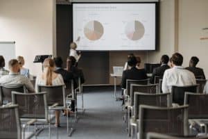 Corporate Housing Solutions: Relocation Trends in a Hybrid Work Era